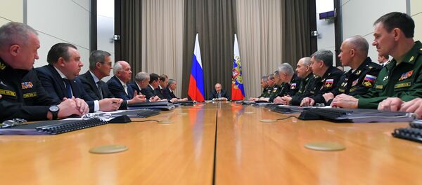 Президент РФ Владимир Путин проводит совещание по вопросам военного строительства и развития военно-промышленного комплекса (ВПК). - 俄罗斯卫星通讯社