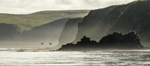 Скала Ершик и мыс Ван-дер-Линд острова Уруп Скала Ершик и мыс Ван-дер-Линд острова Уруп - 俄羅斯衛星通訊社