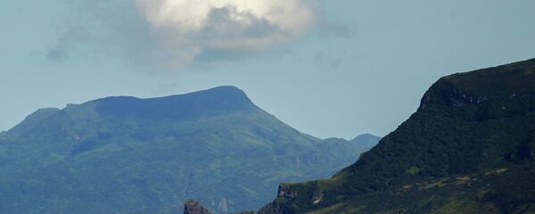 Мыс Шауэтена и гора Ирина острова Уруп - 俄罗斯卫星通讯社