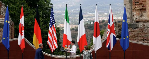 Флаги стран-участниц саммита G7 - 俄罗斯卫星通讯社