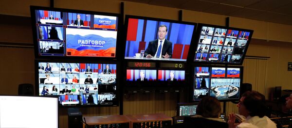 俄总理：2019年俄罗斯GDP增速最高将为1.3%至1.5% - 俄罗斯卫星通讯社