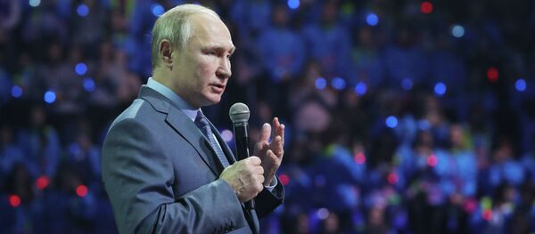 Владимир Путин на форуме волонтеров - 俄羅斯衛星通訊社