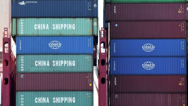 Торговые контейнеры China shipping и  Cosco - 俄羅斯衛星通訊社