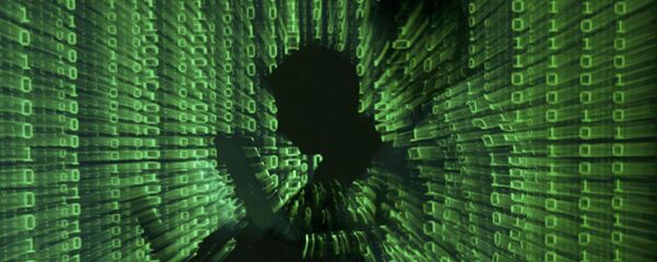 Бинарный код на фоне человека за компьютером - 俄罗斯卫星通讯社