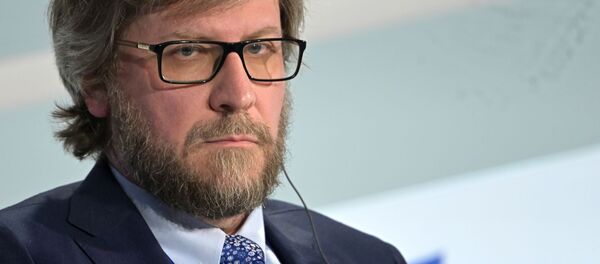 Директор Международного дискуссионного клуба Валдай Федор Лукьянов Директор Международного дискуссионного клуба Валдай Федор Лукьянов - 俄羅斯衛星通訊社