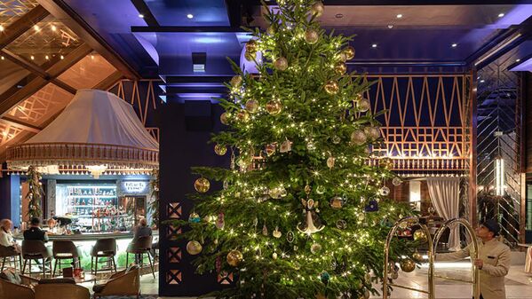 Самая дорогая в мире новогодняя елка в отеле Испании Kempinski Hotel Bahia, 2019 год  - 俄羅斯衛星通訊社