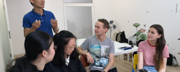 Школа китайского языка - 俄罗斯卫星通讯社