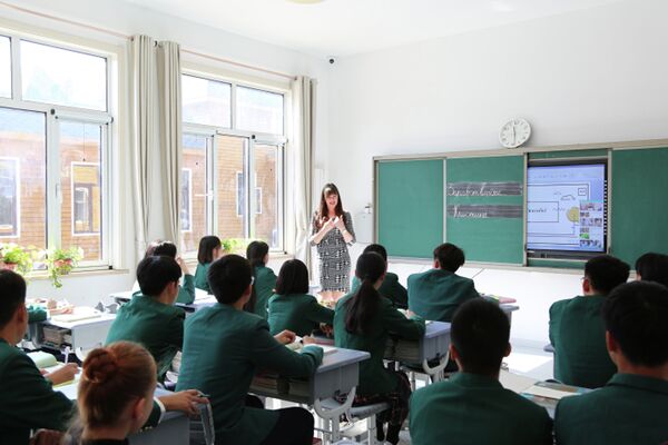 中俄教育交流新典范——一所全方位的汉语学校 中俄教育交流新典范——一所全方位的汉语学校 - 俄罗斯卫星通讯社
