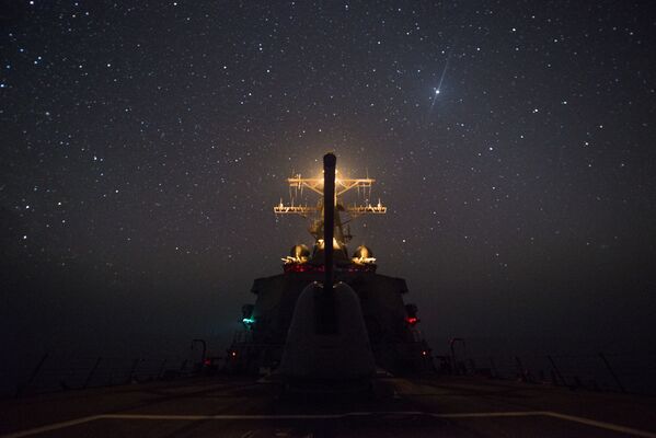 美国“冈萨雷斯”号驱逐舰穿越亚丁湾。 - 俄罗斯卫星通讯社