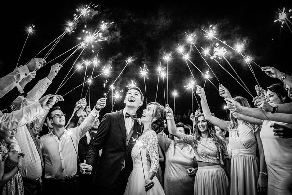 2019年国际婚礼摄影师大赛黑白组获奖作品，拉法尔·多尼卡（波兰）。 - 俄罗斯卫星通讯社