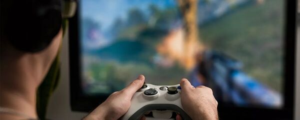 民調：俄羅斯人居家隔離期間更頻繁地關注遙控手柄和電腦遊戲 - 俄羅斯衛星通訊社