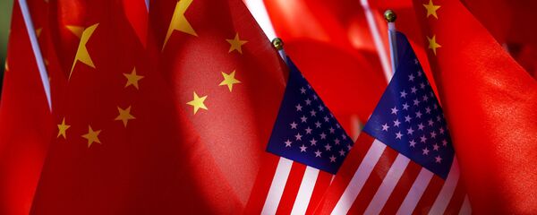 Флаги США и Китая - 俄罗斯卫星通讯社
