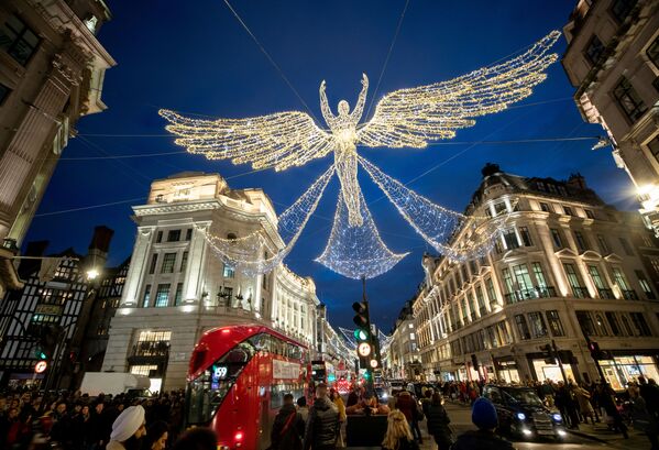 Рождественские украшения на Риджент-стрит в Лондоне - 俄罗斯卫星通讯社