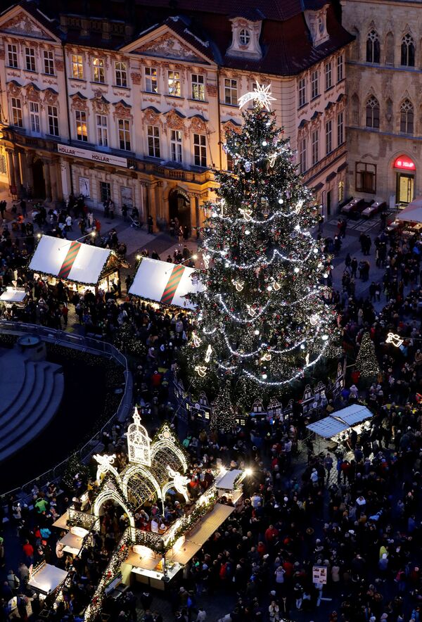 Рождественская ярмарка на Староместсткой площади в Праге - 俄羅斯衛星通訊社