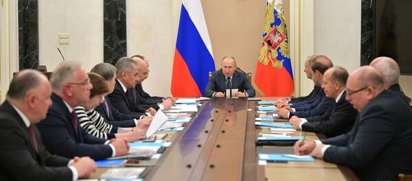 Президент РФ В. Путин провел заседание Комиссии по вопросам ВТС - 俄罗斯卫星通讯社