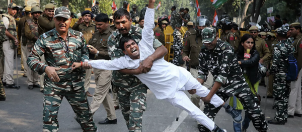 印度36所大专院校的学生罢课抗议《公民身份法案》 印度36所大专院校的学生罢课抗议《公民身份法案》 - 俄罗斯卫星通讯社