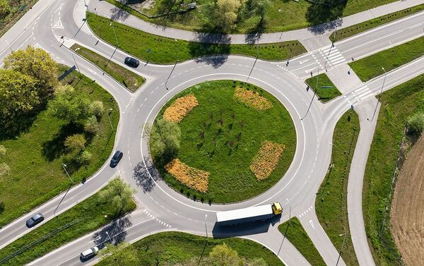 環形道可增加十字路口通行能力，降低事故率 - 俄羅斯衛星通訊社