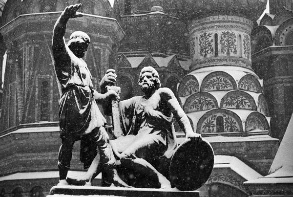 莫斯科红场的米宁和波扎尔斯基纪念碑。 - 俄罗斯卫星通讯社