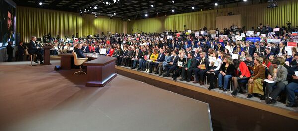 19 декабря 2019. Президент РФ Владимир Путин на большой ежегодной пресс-конференции в Центре международной торговли на Красной Пресне.  - 俄罗斯卫星通讯社