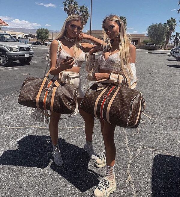 “富二代”圣诞节前炫耀奢侈生活 (图片) “富二代”圣诞节前炫耀奢侈生活 (图片) - 俄罗斯卫星通讯社