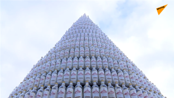 “金酒”聖誕樹 - 俄羅斯衛星通訊社