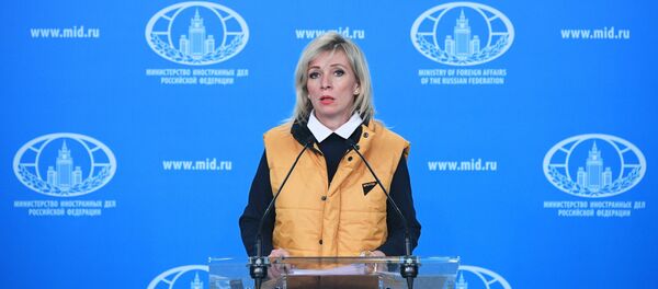 Официальный представитель Министерства иностранных дел России Мария Захарова во время брифинга в Москве.  - 俄罗斯卫星通讯社
