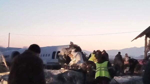 BEK AIR航空公司一航班從阿拉木圖起飛時在居民區墜毀 - 俄羅斯衛星通訊社