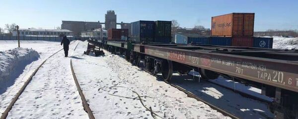 在哈薩克斯坦裝糧食 - 俄羅斯衛星通訊社