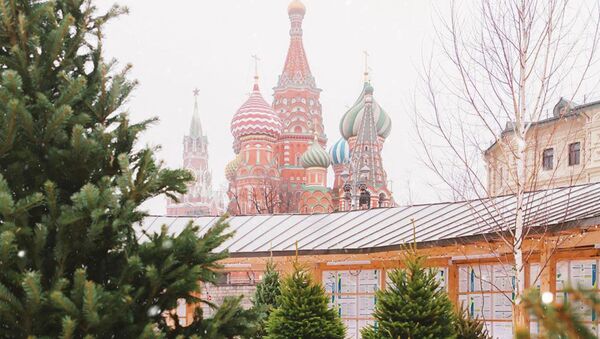 莫斯科遇无雪暖冬 靠人造雪营造新年氛围 - 俄罗斯卫星通讯社