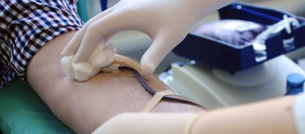 Процедура взятия крови у донора - 俄羅斯衛星通訊社