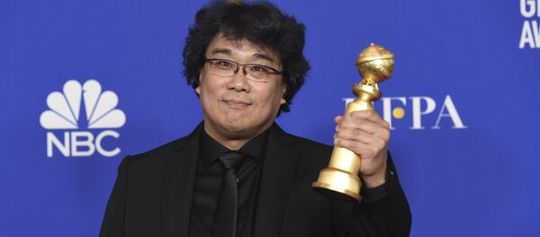 韓國電影《寄生蟲》斬獲“金球獎” - 俄羅斯衛星通訊社