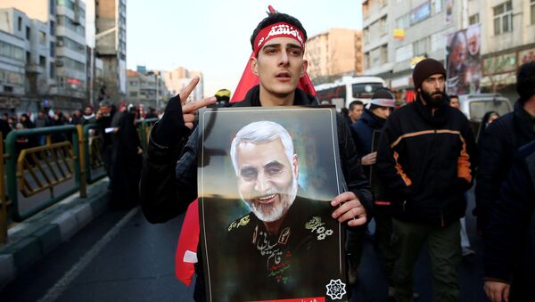 Траурное шествие по случаю прощания с иранским генералом Касемом Сулеймани, убитым во время авиаудара в Багдаде - 俄羅斯衛星通訊社