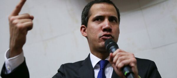 Лидер оппозиции Хуан Гуаидо принес присягу как временный президент Венесуэлы  - 俄羅斯衛星通訊社