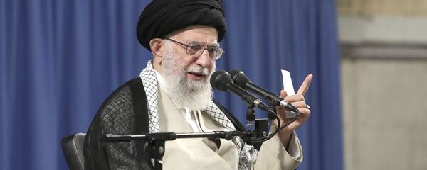 Верховный лидер Ирана Али Хаменеи выступает в Тегеране. Архивное фото - 俄罗斯卫星通讯社