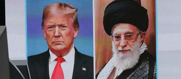 Портреты президента США Дональда Трампа и Верховного лидера Ирана Али Хаменеи  - 俄罗斯卫星通讯社