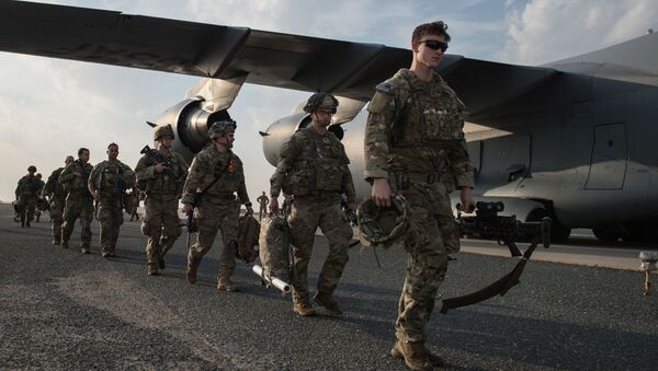  Армейские десантники США из 82-й воздушно-десантной дивизии на авиабазе Али Аль Салем в Кувейте - 俄罗斯卫星通讯社