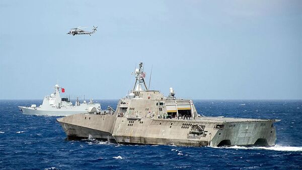 Корабль ВМС США LCS Coronado во время учений стран Азиатско-Тихоокеанского региона в Тихом океане. - 俄罗斯卫星通讯社