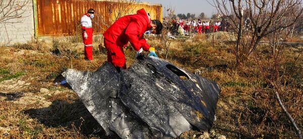 На месте крушения пассажирского лайнера Украины Boeing 737-800 неподалеку от тегеранского международного аэропорта имени Имама Хомейни - 俄罗斯卫星通讯社