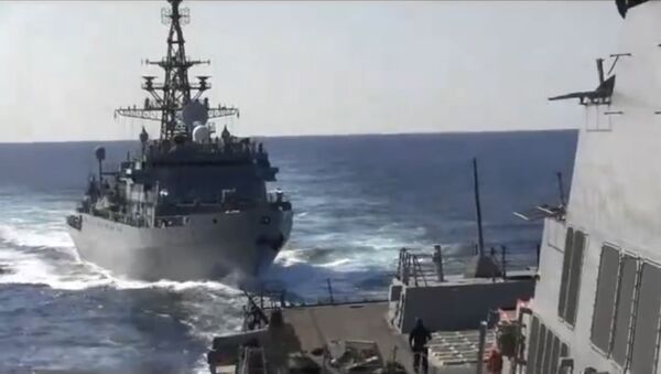 俄国防部驳斥有关俄船只在阿拉伯海危险接近美国舰的言论 - 俄罗斯卫星通讯社