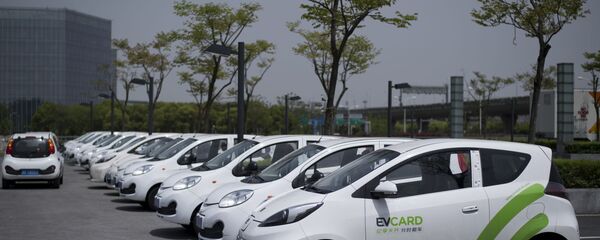 Электромобили на стоянке в Китае - 俄罗斯卫星通讯社