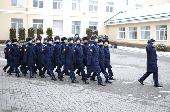 斯塔夫羅波爾總統士官武備學校 - 俄羅斯衛星通訊社