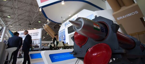 俄大使：斯里蘭卡正研究向莫斯科購買軍事技術裝備的問題 - 俄羅斯衛星通訊社