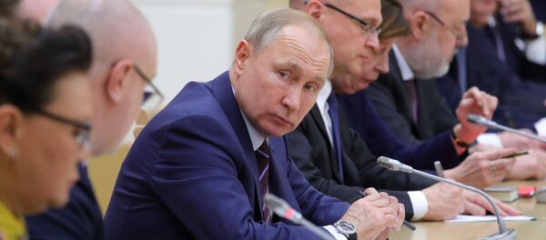 16 января 2020. Президент РФ Владимир Путин проводит первую встречу с рабочей группой по подготовке предложений о внесении поправок в Конституцию РФ.  - 俄罗斯卫星通讯社