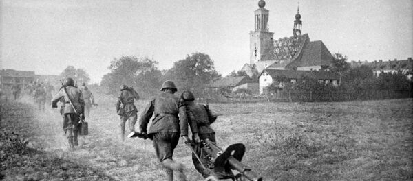 俄国防部公布华沙解放解密资料 - 俄罗斯卫星通讯社