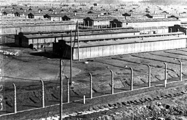 1945 年 1 月，奥斯维辛集中营的营房。 - 俄罗斯卫星通讯社