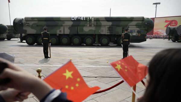Дунфэн-41, DF-41 — китайская твердотопливная межконтинентальная баллистическая ракета, предназначенная для доставки ядерных зарядов. - 俄罗斯卫星通讯社