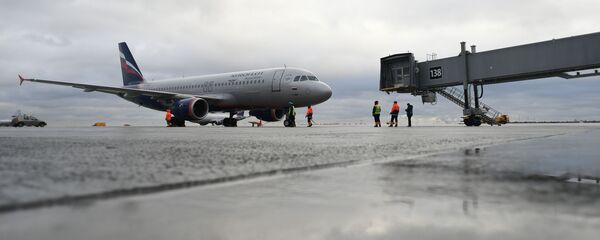 В Москве приземлился самолет с медицинскими масками из Узбекистана - 俄羅斯衛星通訊社