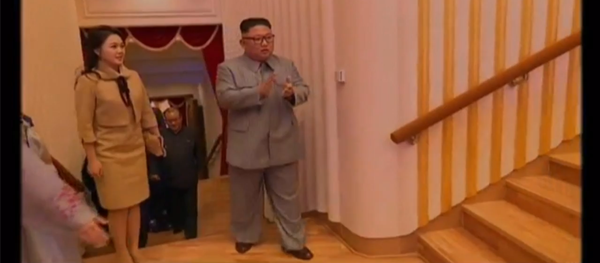  金正恩六年来首次与其姑母金庆喜一同公开露面 - 俄罗斯卫星通讯社