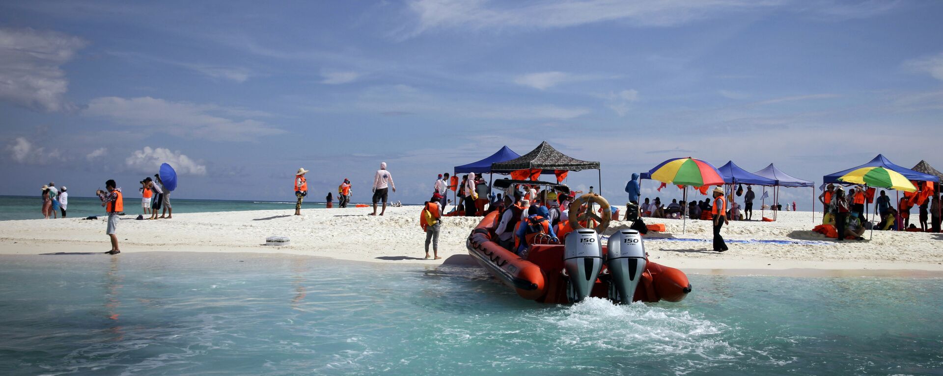 俄旅游运营商协会：海南在4月俄罗斯人最经济的旅游目的地中排名第二 - 俄罗斯卫星通讯社, 1920, 02.04.2025