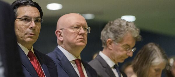 Постпред России при ООН Василий Небензя на церемонии в память о жертвах холокоста в ООН - 俄罗斯卫星通讯社